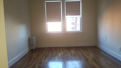 112 Allston St, Unit 5 in Boston, MA - Foto de edificio - Building Photo