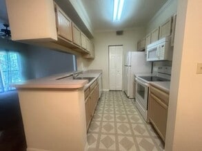 5616 Pinnacle Heights Cir in Tampa, FL - Building Photo - Building Photo
