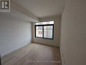 181-181 Sterling Rd in Toronto, ON - Building Photo - Building Photo
