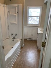 527 W 21st St in Holland, MI - Building Photo - Building Photo