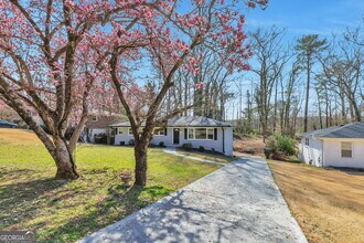 2764 Veltre Pl SW in Atlanta, GA - Building Photo - Building Photo