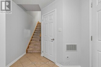 650 Frank Pl in Milton, ON - Building Photo - Building Photo