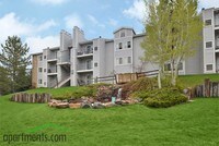 Building Photo - Hunter's Run Apartamentos in Denver, Colorado