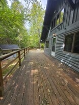 16 Ledge Hill Rd in Tuftonboro, NH - Building Photo