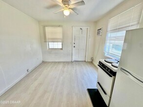 3226 S Atlantic Ave in Daytona Beach, FL - Building Photo - Building Photo