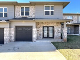 13517 Blue Jacket in Oklahoma City, OK - Building Photo