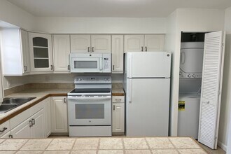 234 Oleander Ave in Palm Beach, FL - Building Photo - Building Photo