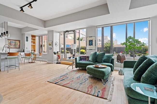 1313 Washington St, Unit 523 in Boston, MA - Building Photo - Building Photo