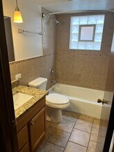 332 Luella Ave, Unit Unit# 2 in Calumet City, IL - Foto de edificio - Building Photo