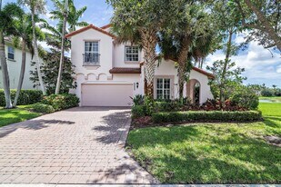 2002 Graden Dr in Palm Beach Gardens, FL - Building Photo