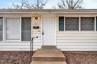 6827 Knoll Ave in St. Louis, MO - Building Photo - Building Photo
