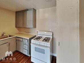 5424 St Mark Ave in Newark, CA - Building Photo - Building Photo