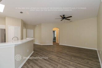 3704 Golden Eagle Dr in Land O Lakes, FL - Building Photo - Building Photo
