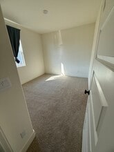 402 Broadstone Ct in Los Banos, CA - Building Photo - Building Photo