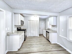 1292 Beecher St SW in Atlanta, GA - Building Photo - Building Photo