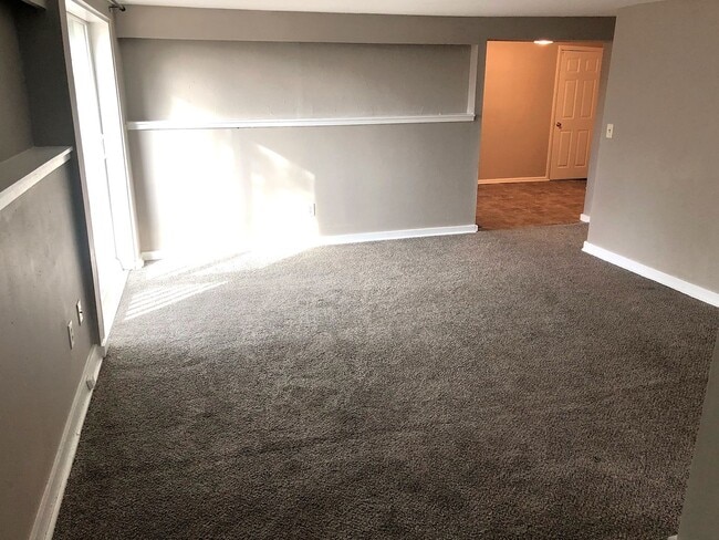 1350 Sherman Ave in Leavenworth, KS - Building Photo - Building Photo