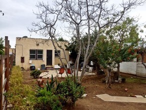 3868-3878 National Ave in San Diego, CA - Foto de edificio - Building Photo