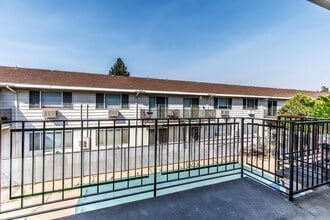 Kathy Ann Apartments in Richland, WA - Building Photo - Building Photo