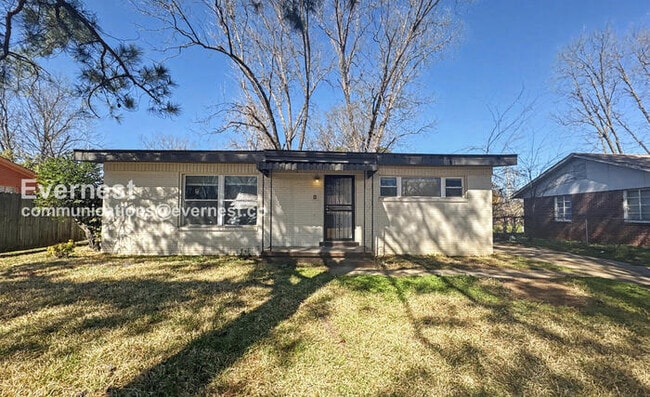 property at 1140 Daniel Dr