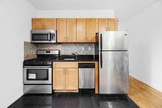 101 Delancey St in New York, NY - Building Photo - Building Photo