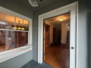 4133 Lakeshore Ave in Oakland, CA - Building Photo - Building Photo