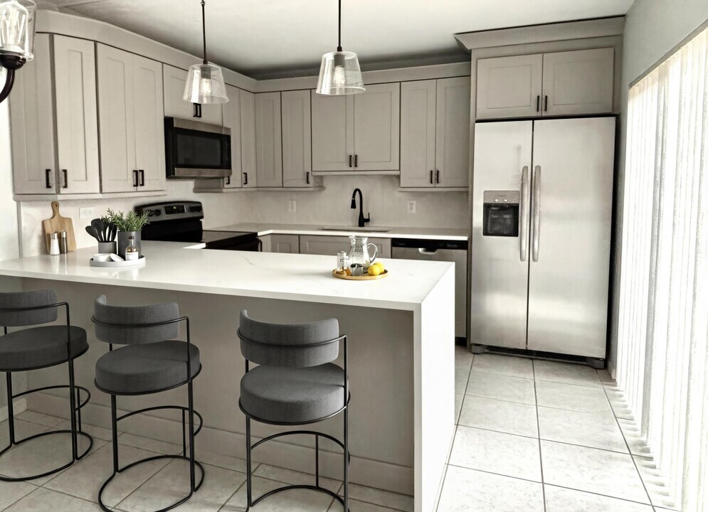 1705 17th Ln in Palm Beach Gardens, FL - Building Photo