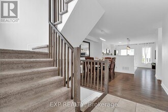 709 Maloja Way in Ottawa, ON - Building Photo - Building Photo