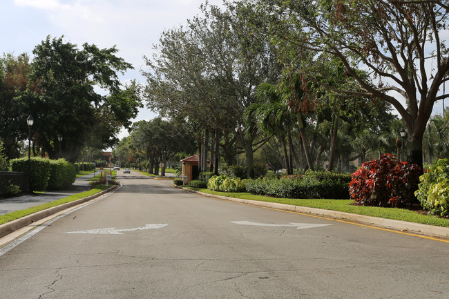 Watersedge At Lake Delray Condo in Delray Beach, FL - Foto de edificio - Building Photo