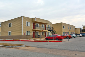 Trinity Ridge in Oklahoma City, OK - Building Photo - Building Photo