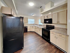6118 Alpenrose Ave in Jacksonville, FL - Building Photo - Building Photo