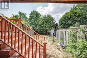 2569 Gill Crescent in Oakville, ON - Building Photo - Building Photo