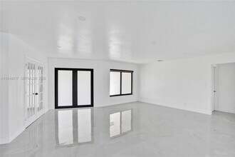 16653 Golfview Dr in Weston, FL - Building Photo - Building Photo