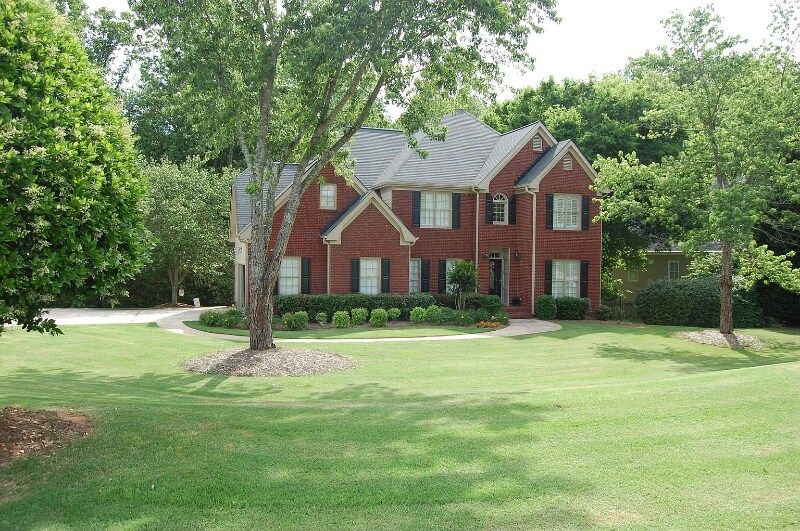 3310 Chartwell Blvd in Suwanee, GA - Building Photo