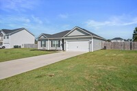 11 Quarter Horse Run NE in Ludowici, GA - Foto de edificio - Building Photo