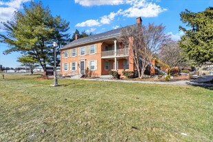 4211 Lincoln Hwy in Yorkana, PA - Building Photo