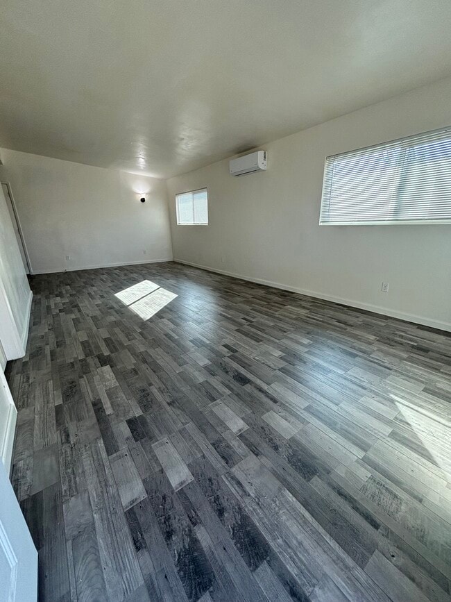 465 W Ramona Dr in Rialto, CA - Building Photo - Building Photo