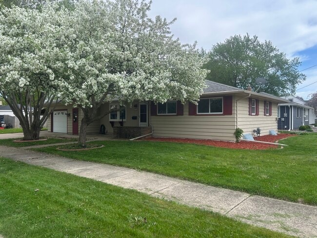 property at 941 8th St