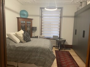 1658 Marie-Anne Rue E in Montréal, QC - Building Photo - Building Photo