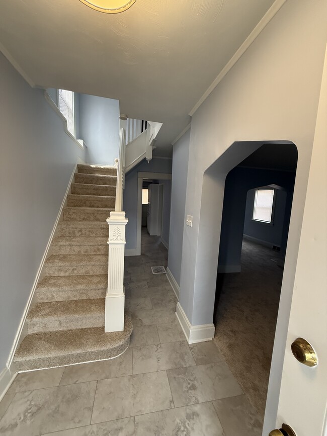 415 Alice St