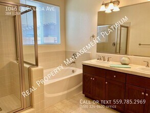 1046 La Canada Ave in Clovis, CA - Building Photo - Building Photo