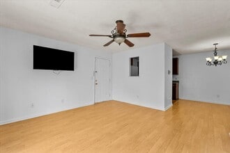 5521 Hornaday Rd in Greensboro, NC - Building Photo - Building Photo