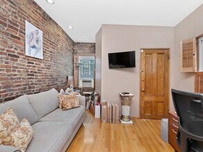 50 Green St in Boston, MA - Building Photo - Building Photo