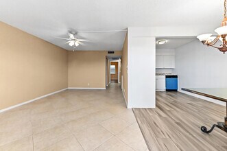 3046 Newcastle A in Boca Raton, FL - Building Photo - Building Photo