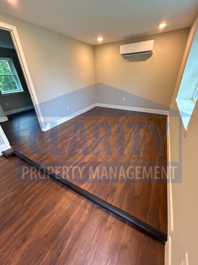 860 Berry St NE-Unit -Apt B in Cleveland, TN - Building Photo - Building Photo
