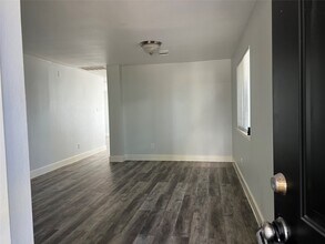 11956 Chanteloup Dr in Houston, TX - Building Photo - Building Photo