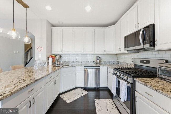 24612 Nettle Mill Square in Stone Ridge, VA - Building Photo - Building Photo