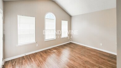 8120 Chapman Terrace in Mcdonough, GA - Foto de edificio - Building Photo