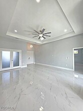 3717 16th St W in Lehigh Acres, FL - Foto de edificio - Building Photo