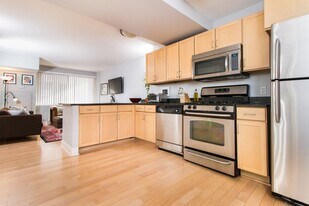 800 4th St SW in Washington, DC - Building Photo