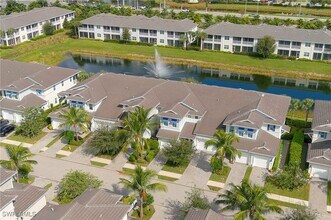6954 Avalon Cir in Naples, FL - Building Photo - Building Photo